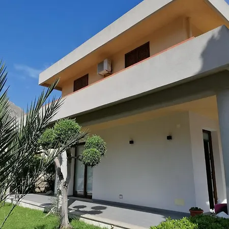Francesca Apartment Castelluzzo